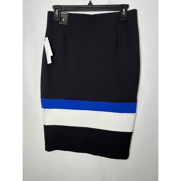 Amanda & Chelsea Pencil Skirt - Picture 3 of 4